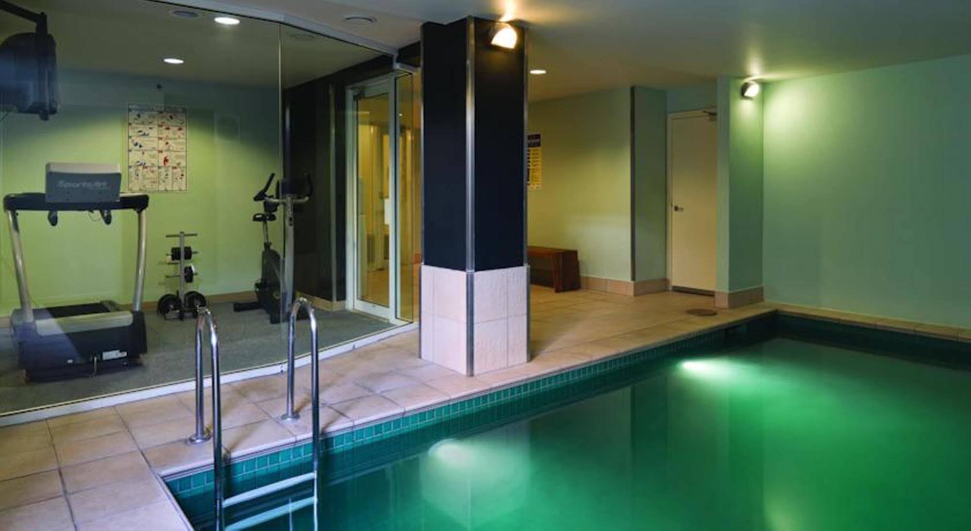 Adina Apartment Hotel South Yarra Melbourne Eksteriør billede